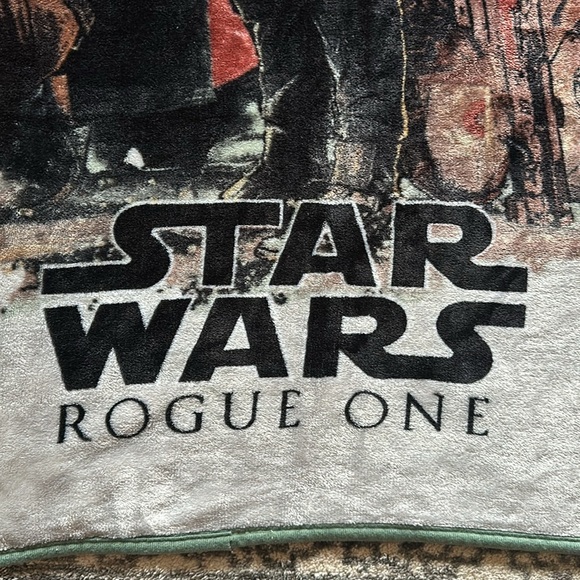 Star Wars Rogue One fleece throw blanket - Picture 3 of 6